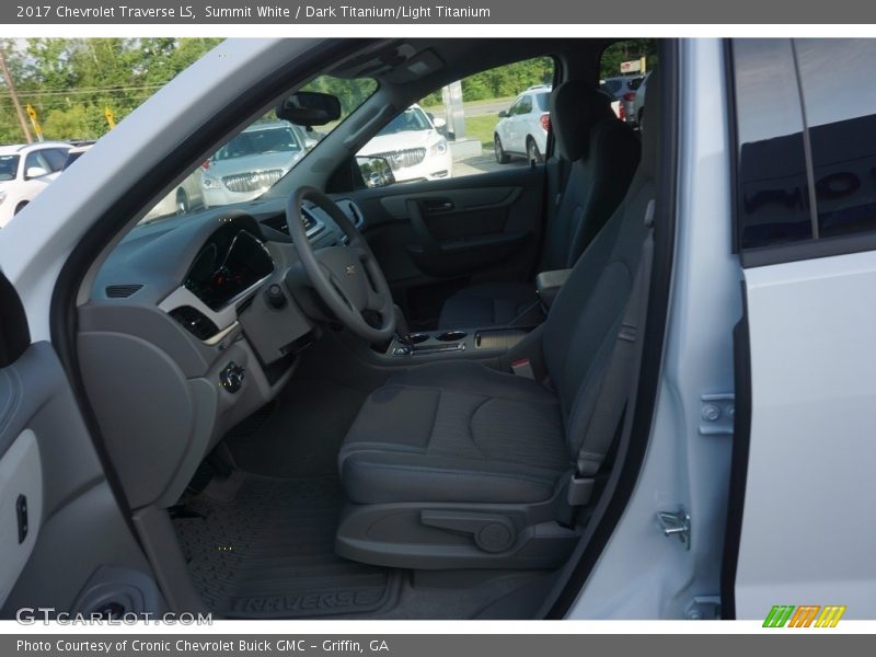 Summit White / Dark Titanium/Light Titanium 2017 Chevrolet Traverse LS