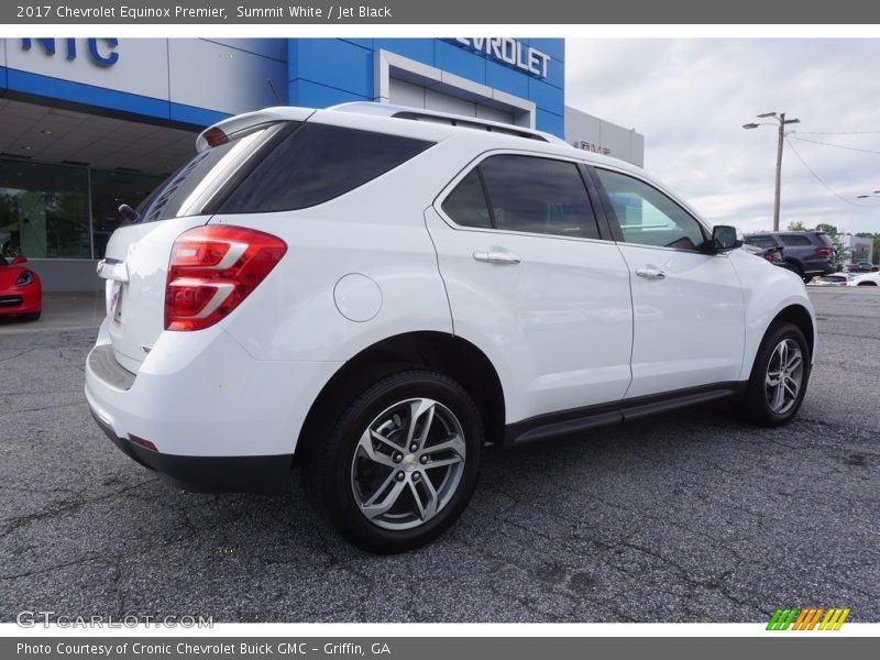 Summit White / Jet Black 2017 Chevrolet Equinox Premier