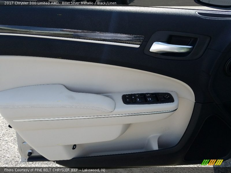 Billet Silver Metallic / Black/Linen 2017 Chrysler 300 Limited AWD