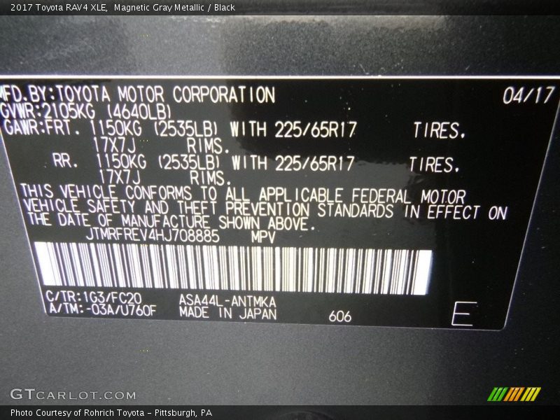 Magnetic Gray Metallic / Black 2017 Toyota RAV4 XLE
