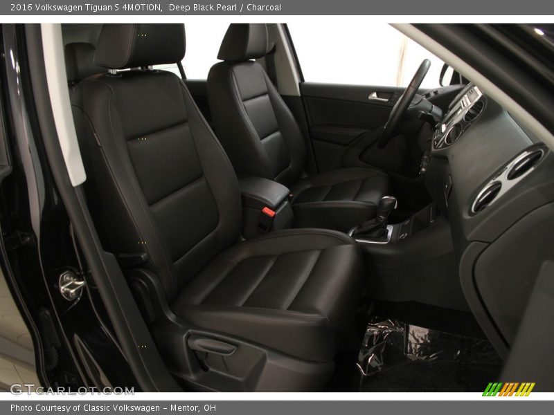 Front Seat of 2016 Tiguan S 4MOTION
