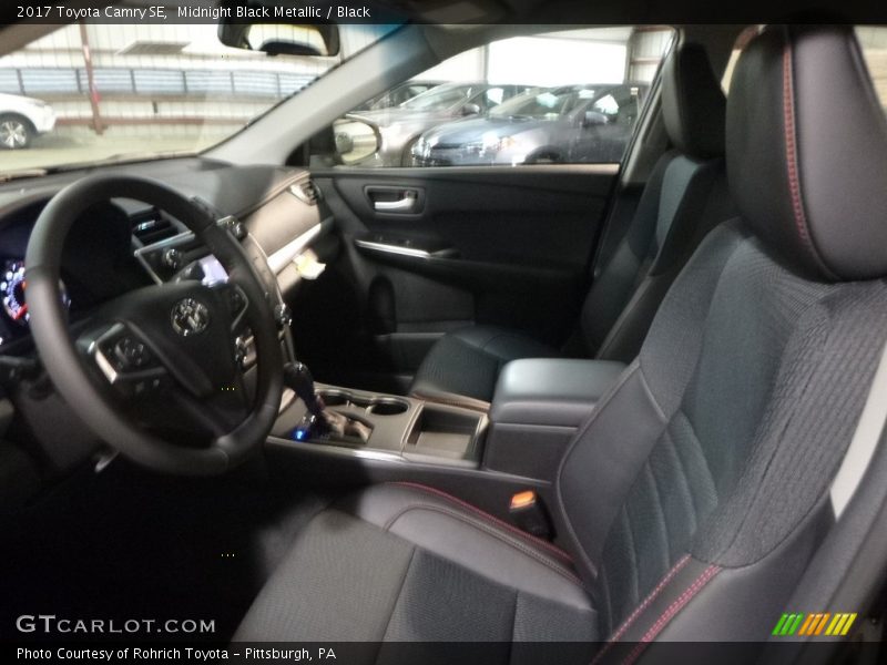 Midnight Black Metallic / Black 2017 Toyota Camry SE