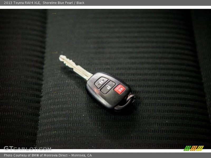 Shoreline Blue Pearl / Black 2013 Toyota RAV4 XLE