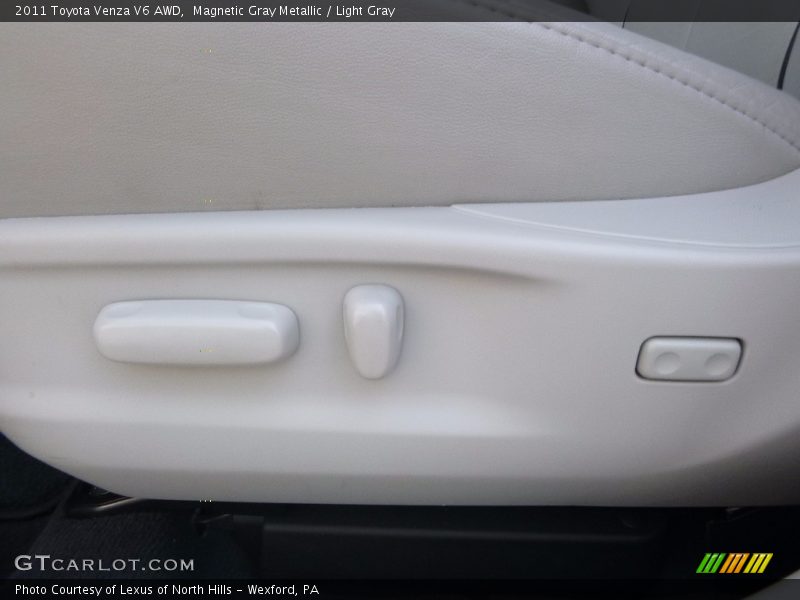 Magnetic Gray Metallic / Light Gray 2011 Toyota Venza V6 AWD