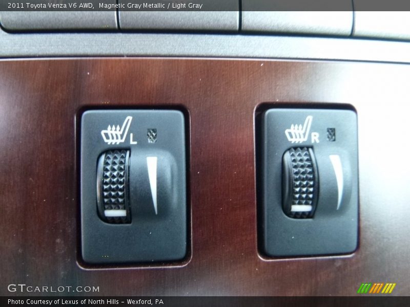 Magnetic Gray Metallic / Light Gray 2011 Toyota Venza V6 AWD