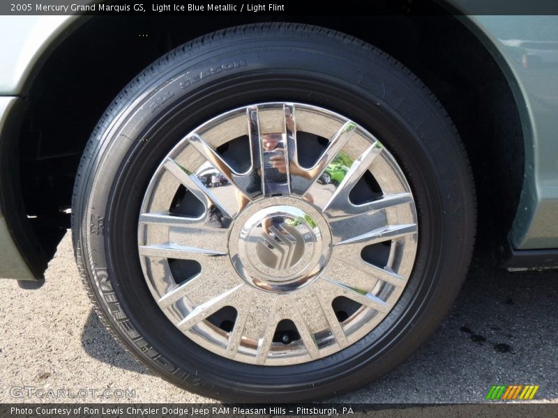 Light Ice Blue Metallic / Light Flint 2005 Mercury Grand Marquis GS