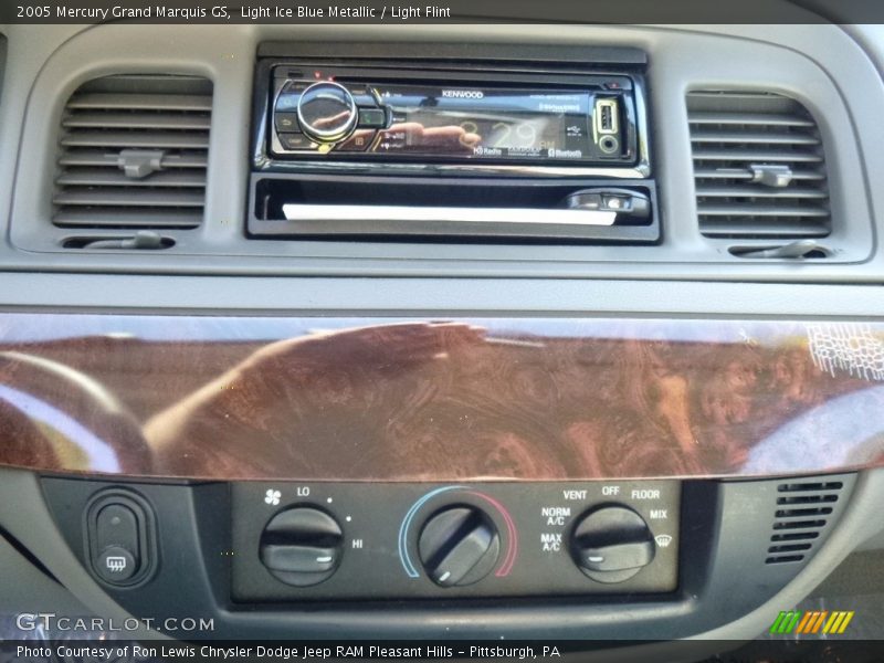Light Ice Blue Metallic / Light Flint 2005 Mercury Grand Marquis GS