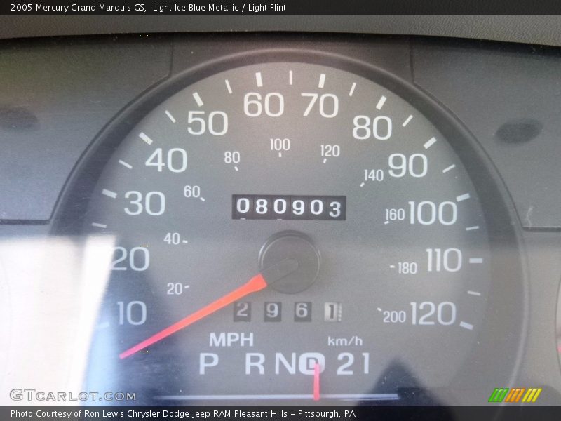 Light Ice Blue Metallic / Light Flint 2005 Mercury Grand Marquis GS
