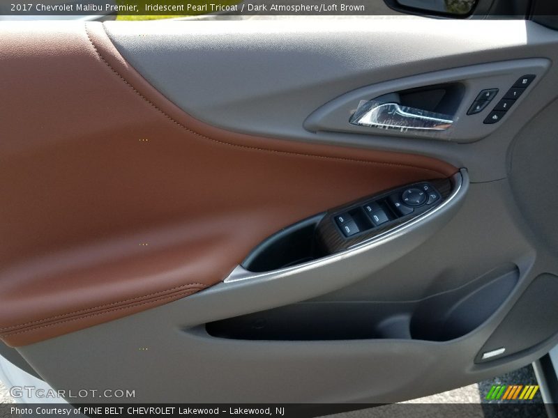 Iridescent Pearl Tricoat / Dark Atmosphere/Loft Brown 2017 Chevrolet Malibu Premier