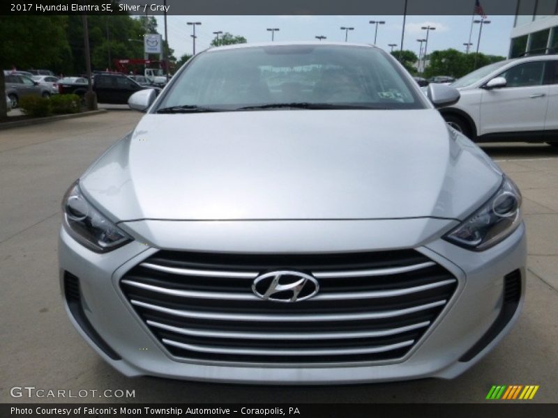 Silver / Gray 2017 Hyundai Elantra SE