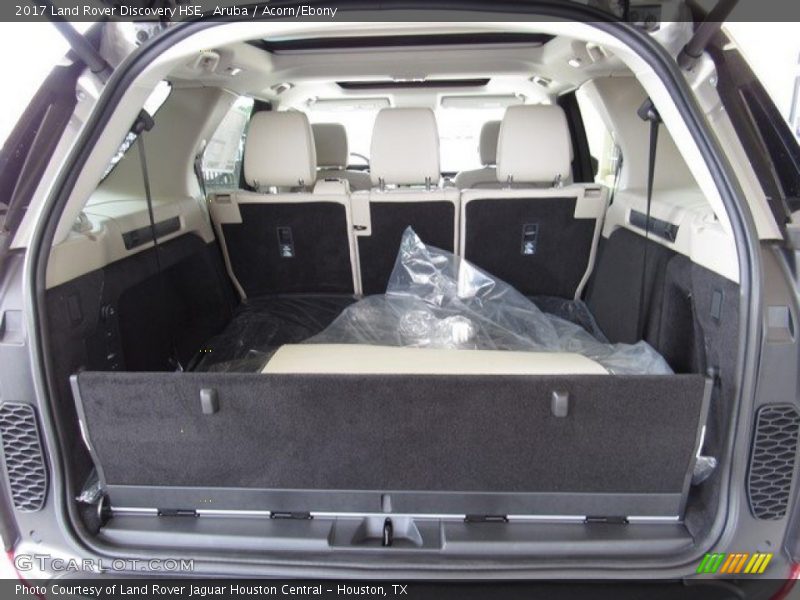 Aruba / Acorn/Ebony 2017 Land Rover Discovery HSE