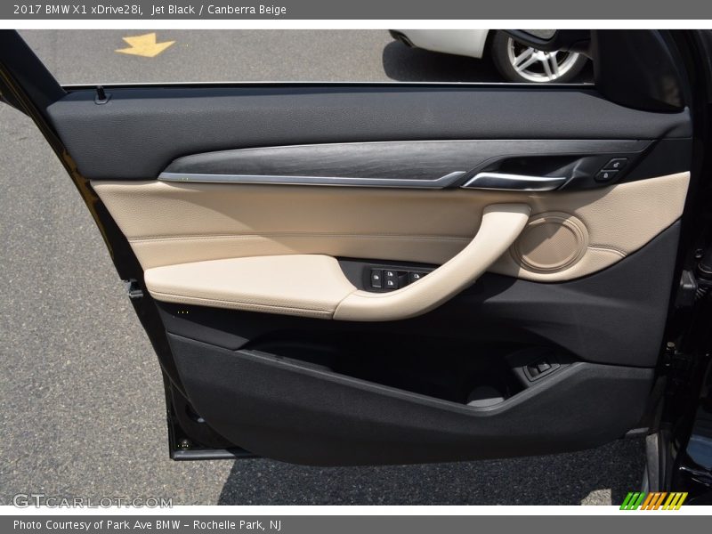 Jet Black / Canberra Beige 2017 BMW X1 xDrive28i