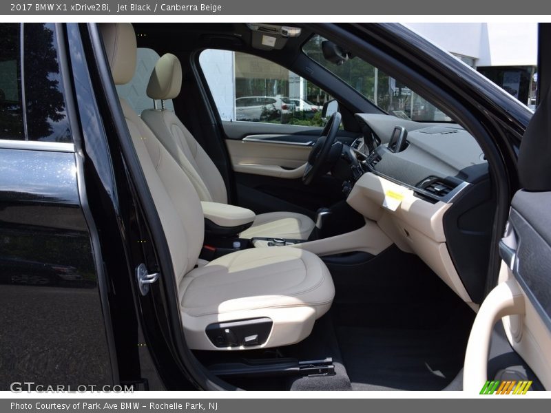 Jet Black / Canberra Beige 2017 BMW X1 xDrive28i