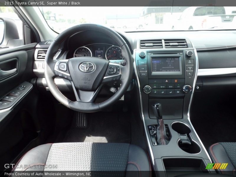 Super White / Black 2015 Toyota Camry SE