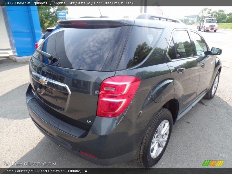 Nightfall Gray Metallic / Light Titanium/Jet Black 2017 Chevrolet Equinox LT