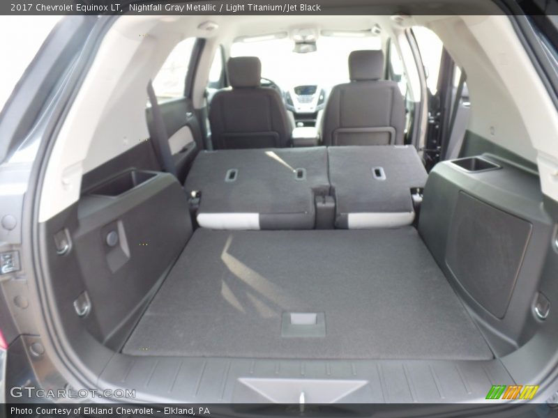 Nightfall Gray Metallic / Light Titanium/Jet Black 2017 Chevrolet Equinox LT