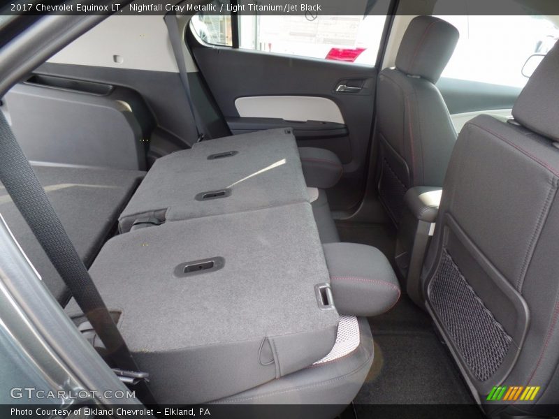 Nightfall Gray Metallic / Light Titanium/Jet Black 2017 Chevrolet Equinox LT