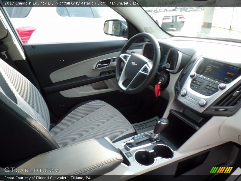 Nightfall Gray Metallic / Light Titanium/Jet Black 2017 Chevrolet Equinox LT