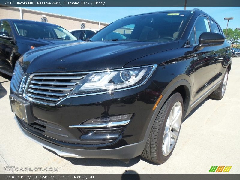 Front 3/4 View of 2017 MKC Reserve AWD