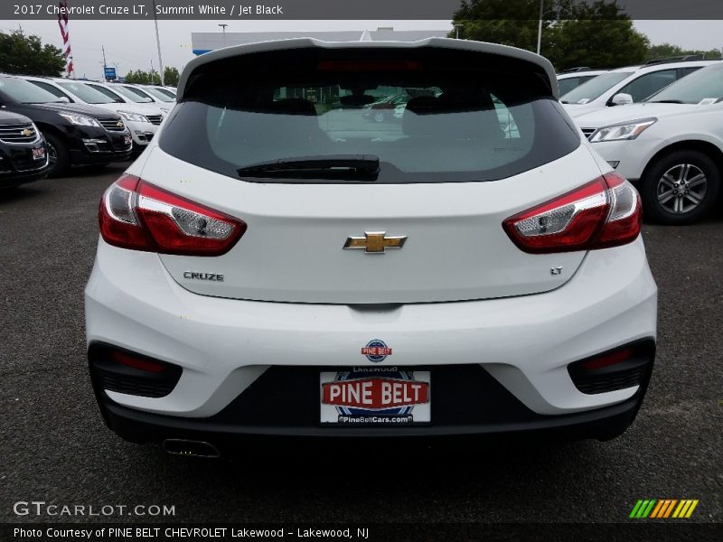 Summit White / Jet Black 2017 Chevrolet Cruze LT