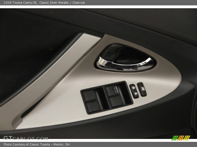 Classic Silver Metallic / Charcoal 2009 Toyota Camry SE