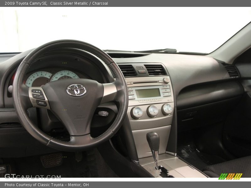 Classic Silver Metallic / Charcoal 2009 Toyota Camry SE