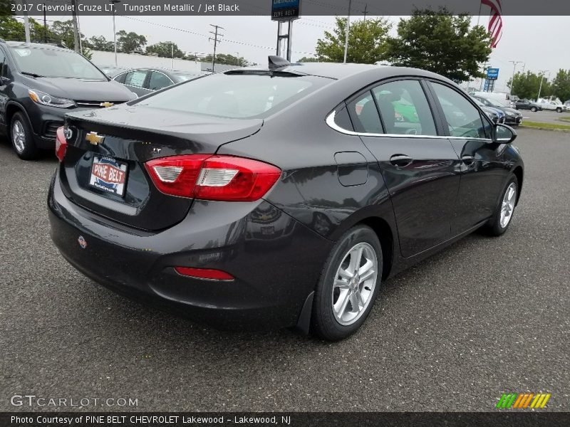 Tungsten Metallic / Jet Black 2017 Chevrolet Cruze LT