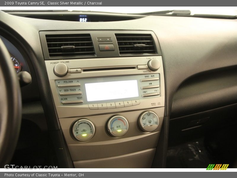 Classic Silver Metallic / Charcoal 2009 Toyota Camry SE