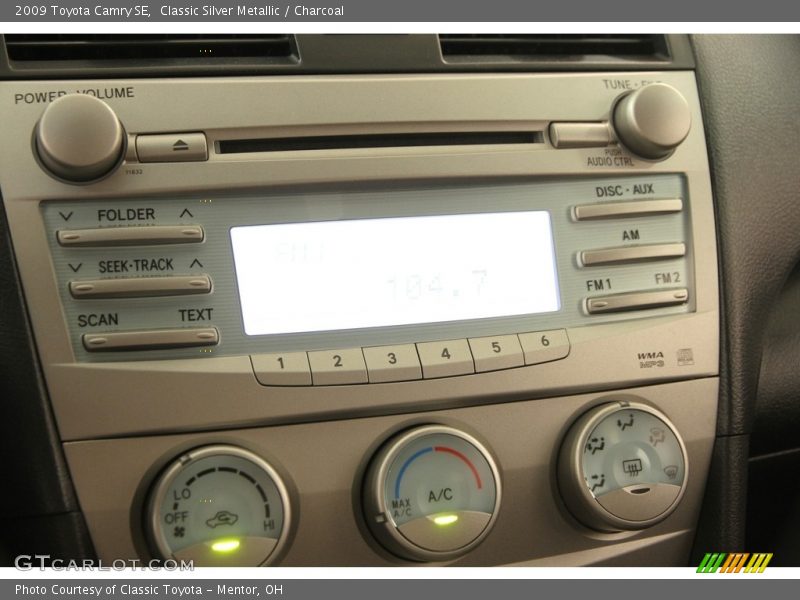 Classic Silver Metallic / Charcoal 2009 Toyota Camry SE
