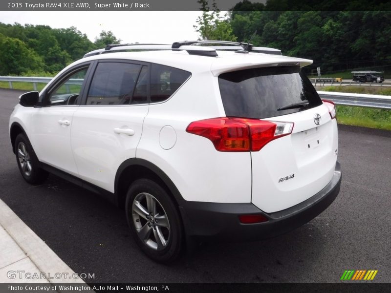 Super White / Black 2015 Toyota RAV4 XLE AWD