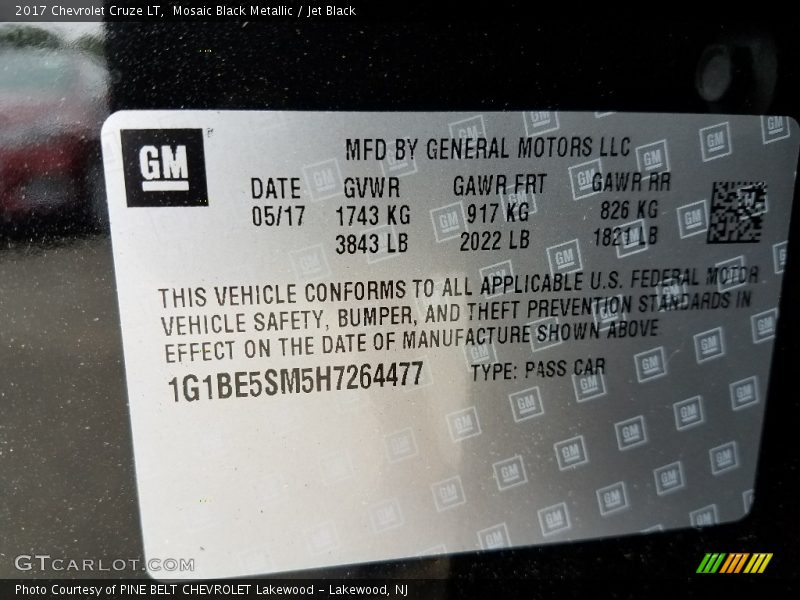 Mosaic Black Metallic / Jet Black 2017 Chevrolet Cruze LT