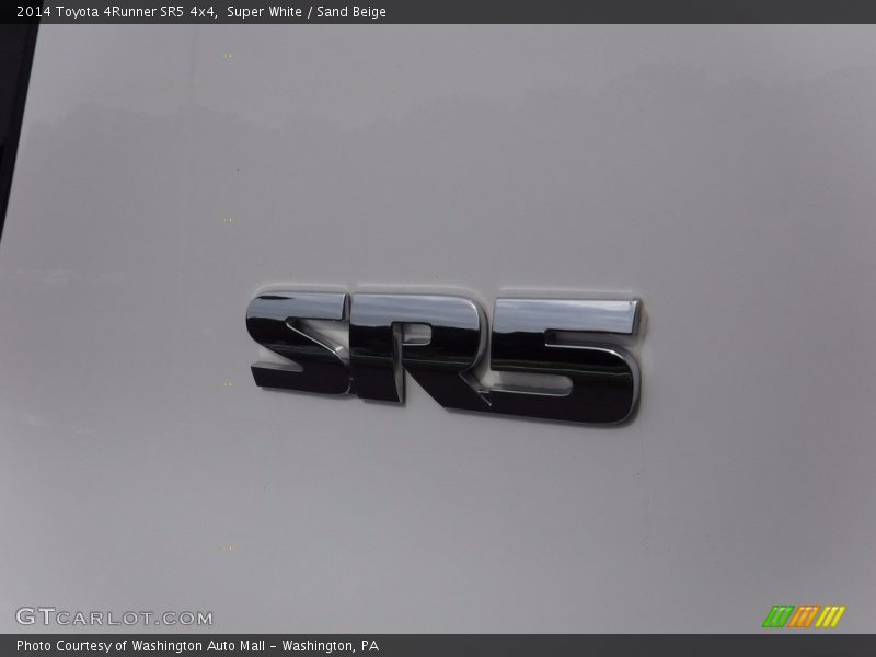 Super White / Sand Beige 2014 Toyota 4Runner SR5 4x4
