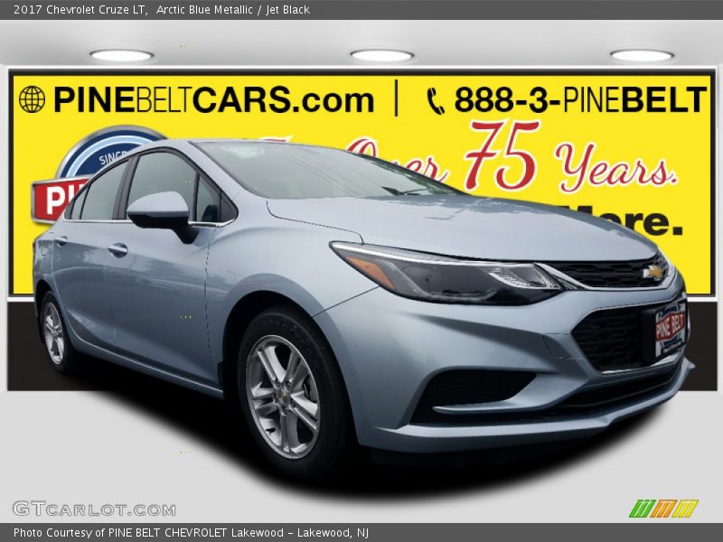 Arctic Blue Metallic / Jet Black 2017 Chevrolet Cruze LT