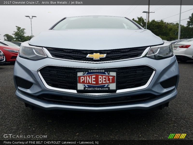 Arctic Blue Metallic / Jet Black 2017 Chevrolet Cruze LT