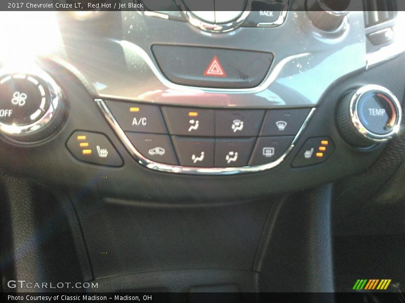 Red Hot / Jet Black 2017 Chevrolet Cruze LT