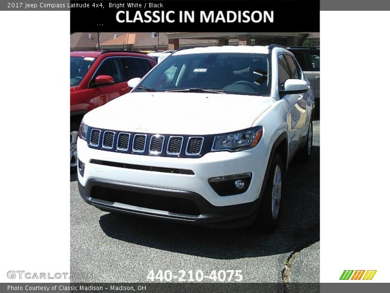 Bright White / Black 2017 Jeep Compass Latitude 4x4