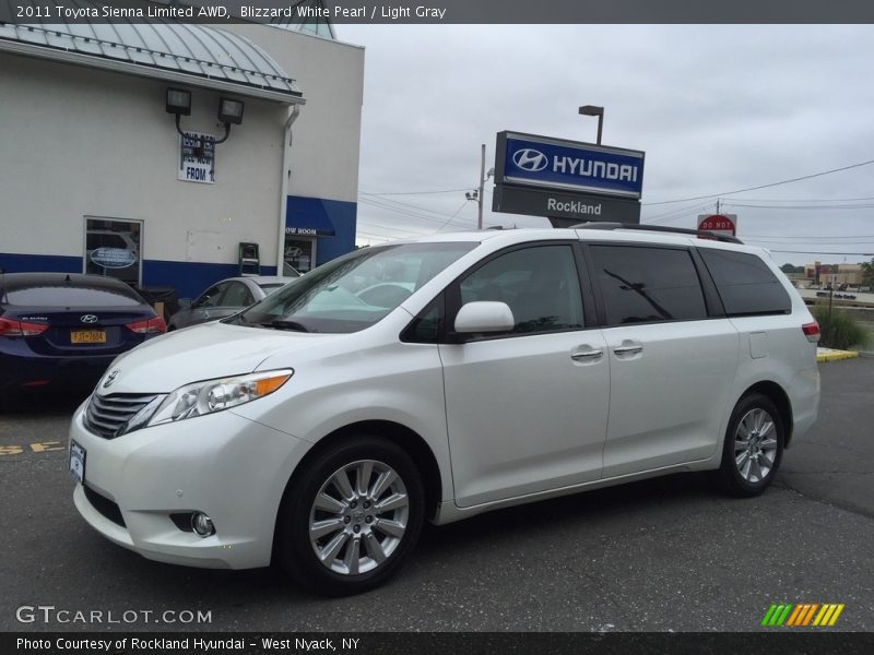 Blizzard White Pearl / Light Gray 2011 Toyota Sienna Limited AWD