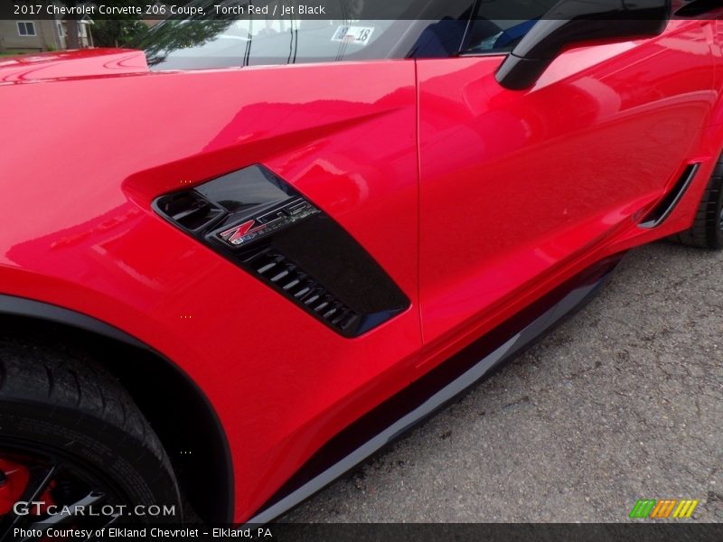 Torch Red / Jet Black 2017 Chevrolet Corvette Z06 Coupe