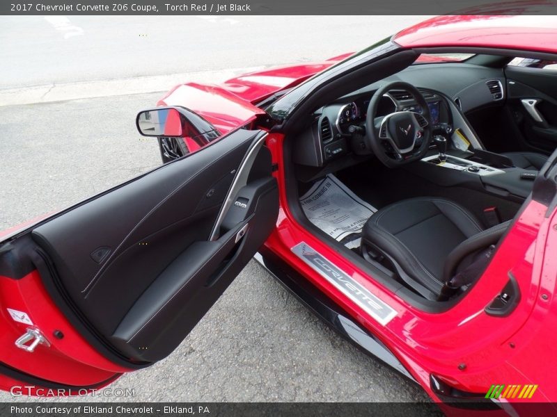 Torch Red / Jet Black 2017 Chevrolet Corvette Z06 Coupe