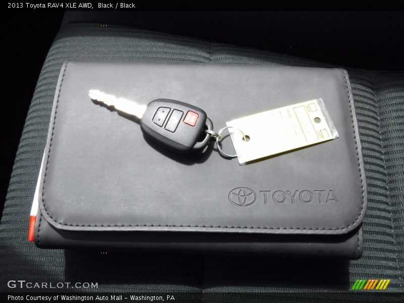 Black / Black 2013 Toyota RAV4 XLE AWD