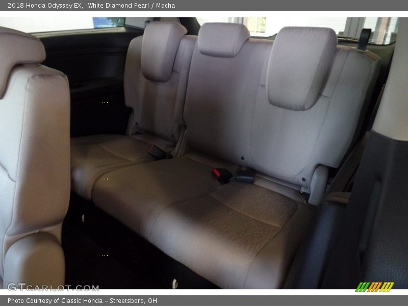 White Diamond Pearl / Mocha 2018 Honda Odyssey EX