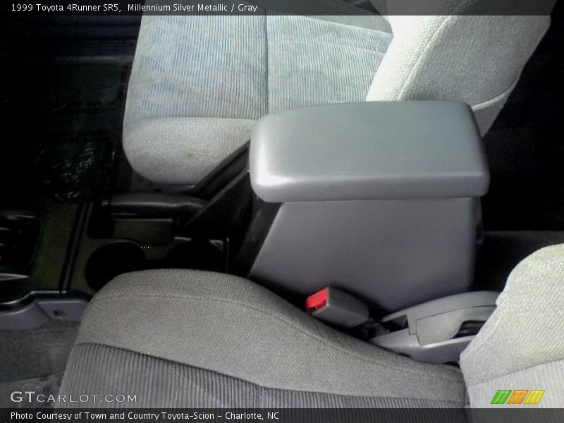 Millennium Silver Metallic / Gray 1999 Toyota 4Runner SR5