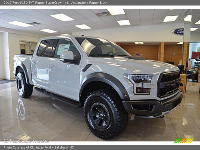 Front 3/4 View of 2017 F150 SVT Raptor SuperCrew 4x4