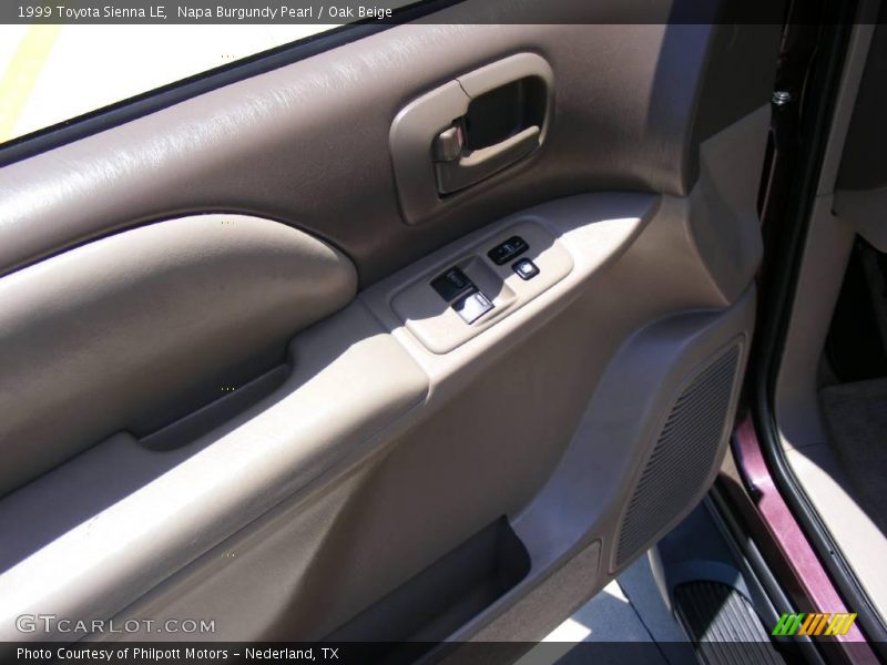 Napa Burgundy Pearl / Oak Beige 1999 Toyota Sienna LE