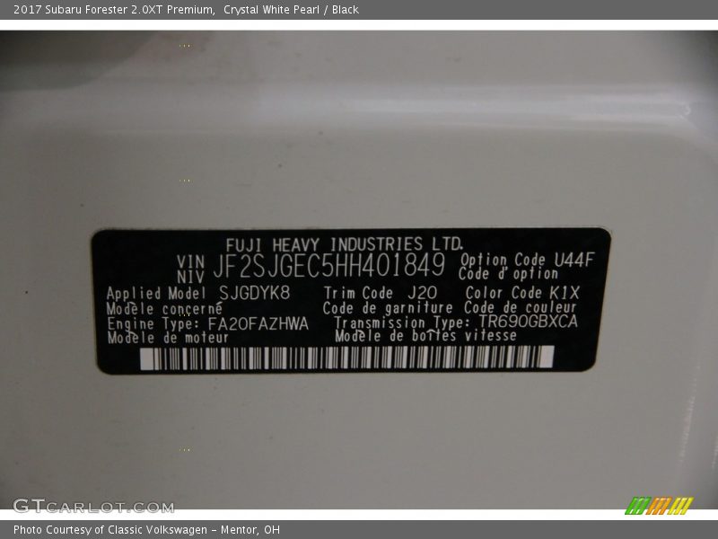 Crystal White Pearl / Black 2017 Subaru Forester 2.0XT Premium