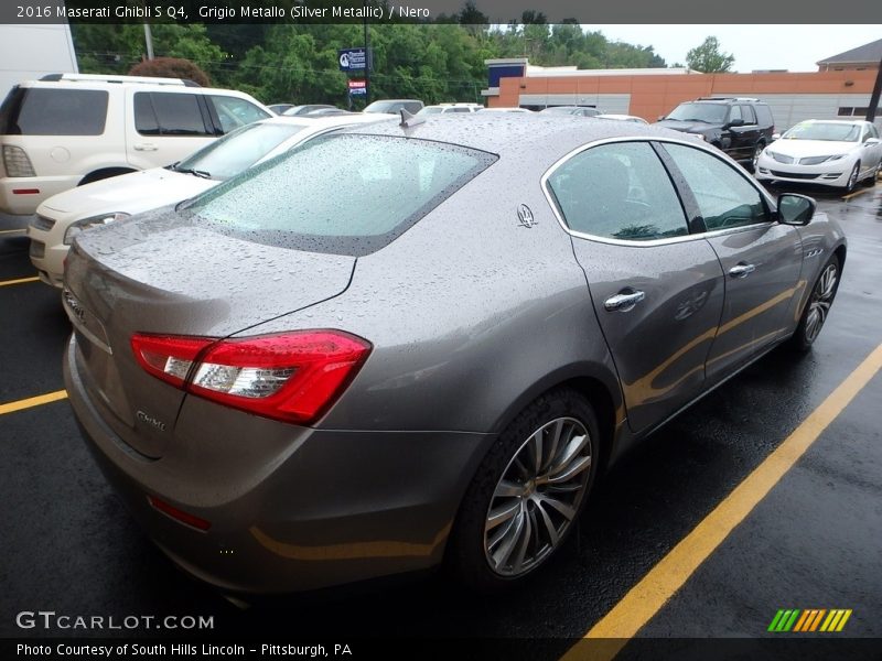 Grigio Metallo (Silver Metallic) / Nero 2016 Maserati Ghibli S Q4