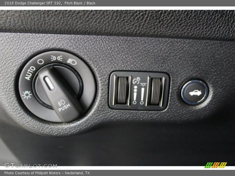 Controls of 2016 Challenger SRT 392
