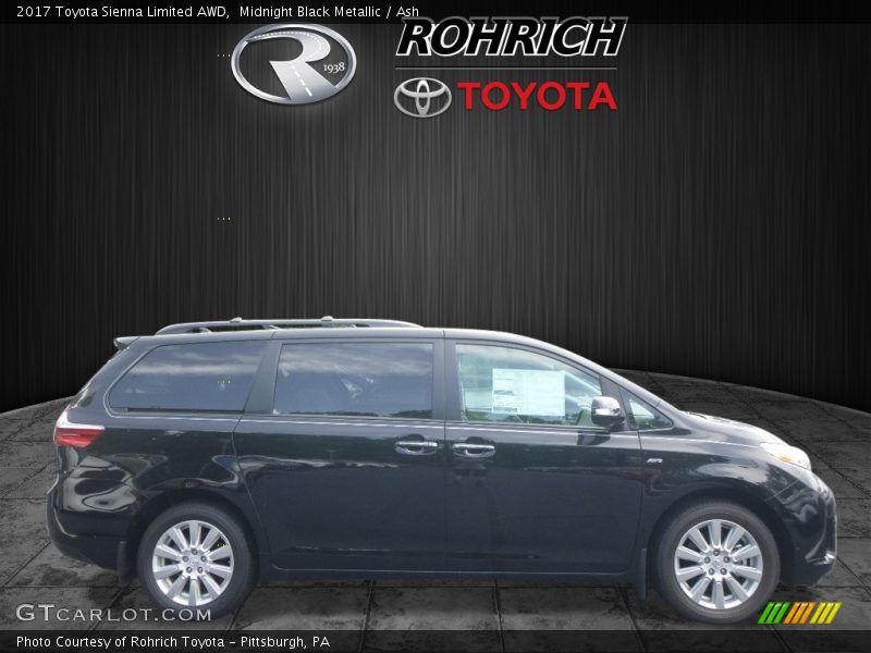 Midnight Black Metallic / Ash 2017 Toyota Sienna Limited AWD