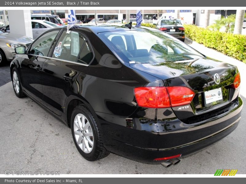 Black / Titan Black 2014 Volkswagen Jetta SE Sedan