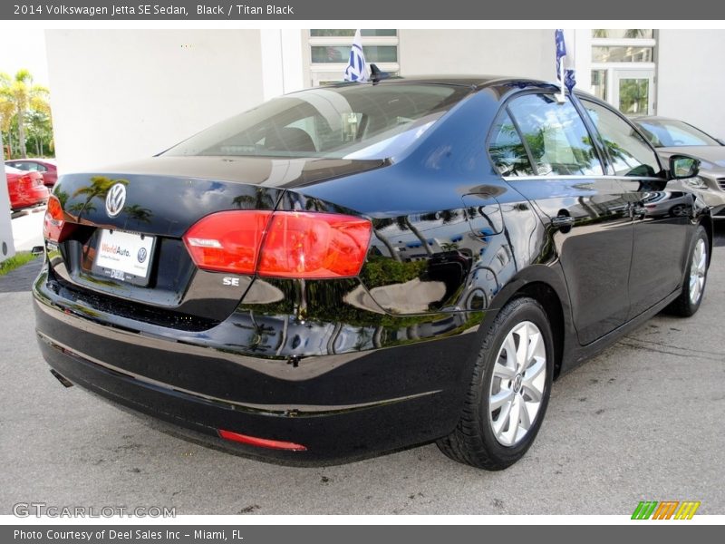 Black / Titan Black 2014 Volkswagen Jetta SE Sedan